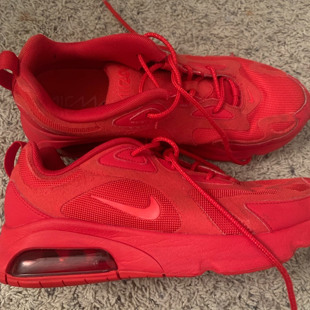 university red nike shoes